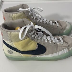 Nike Blazer Mid '77 Light Grey, Yellow & Navy Swoosh